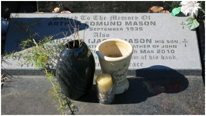 Grave Arthur Mason